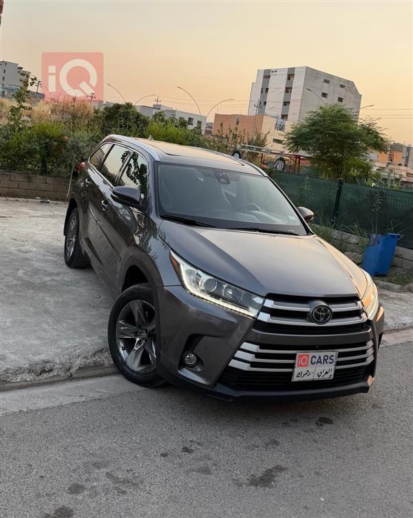 Toyota Highlander 2017 for sale in Iraq - Zaxo